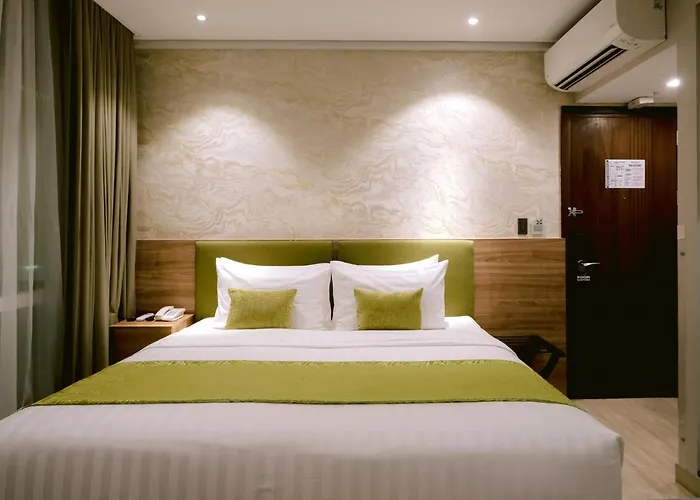 Hotel Goldberry And 3*