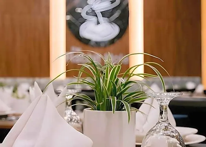 Hotel Goldberry And